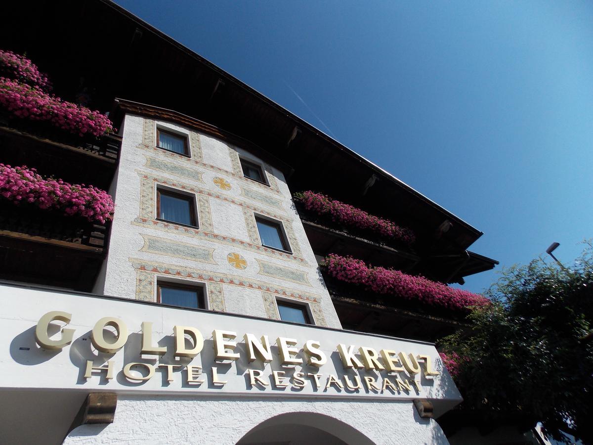 Hotel Goldenes Kreuz Tannheim Exterior photo